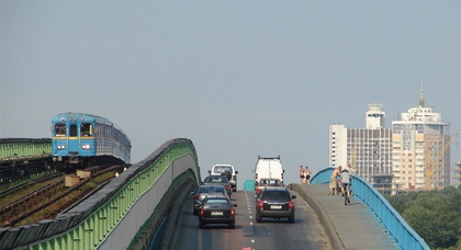 Эстакада возле моста Метро улучшит трафик в одном месте, но «закроет» Почтовую