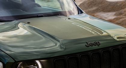 Jeep Renegade збереже двигуни внутрішнього згоряння