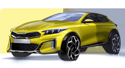 Kia revealed the design of the updated XCeed