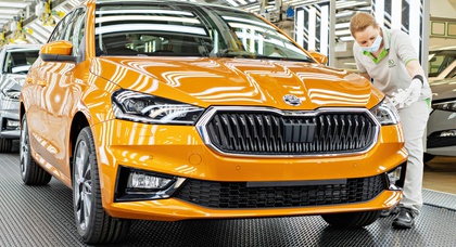 Skoda выпустила пятимиллионную Fabia и пообещала не забирать у модели бензиновые двигатели
