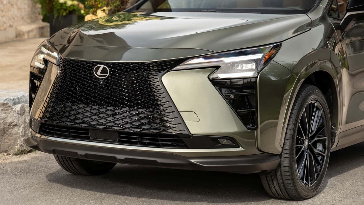 Updated front end with black accents, no chrome