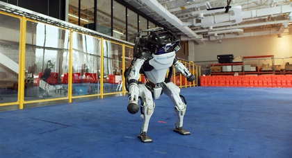 Видео: роботы Boston Dynamics виртуозно станцевали под песню «Do You Love Me»