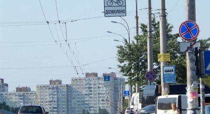 В Киеве начинают обустройство велодорожек в полосе общественного транспорта 