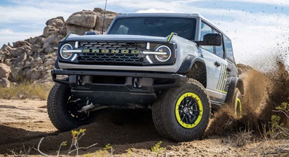 Ford переніс двигун від Raptor на звичайні версії позашляховика Bronco