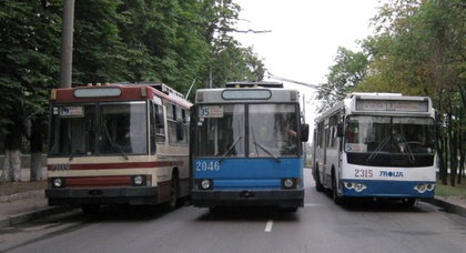 Александр Попов рассчитывает пересадить всех на общественный транспорт