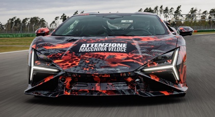 Lamborghini Revuelto SV ще не представили, але він уже перевершив Aventador SVJ на треку
