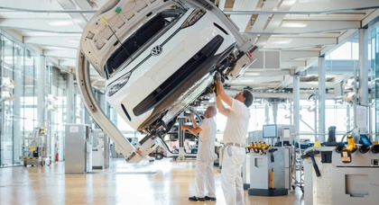 BYD у Дрездені? Китайці хочуть частину «Скляної мануфактури» Volkswagen