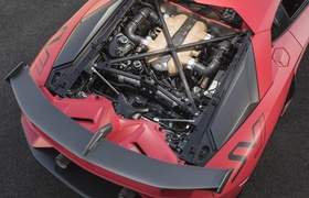 Lamborghini выпустит две новые модели с двигателем V12 в 2021 году