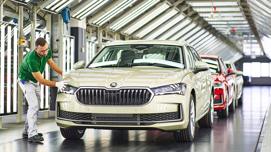 Škoda launches all-new Superb production in Bratislava