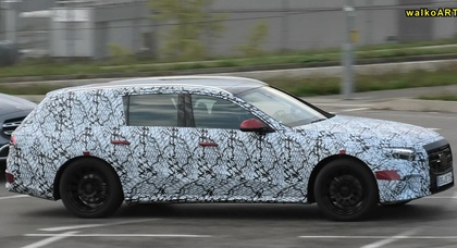 New Mercedes-Benz E-Class wagon spotted in public