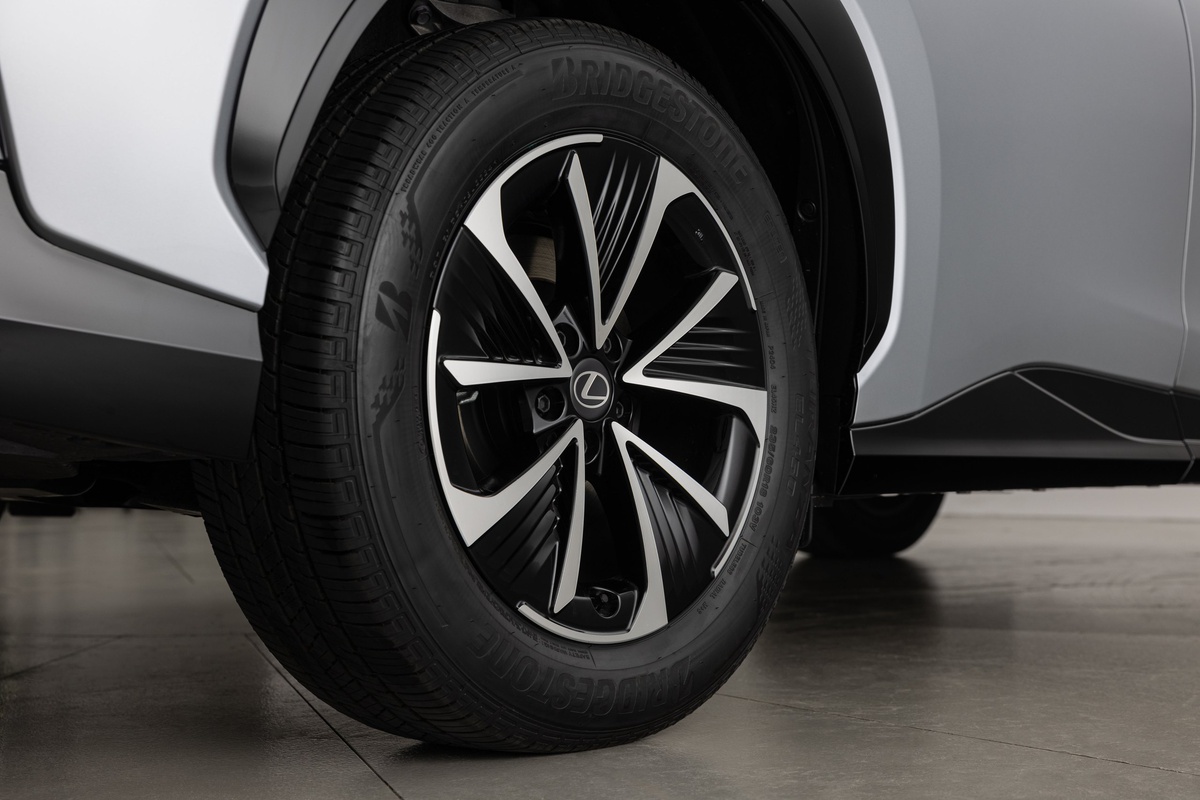 Колёсный диск Lexus RZ