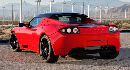 Trois Tesla Roadster flambant neuves ont été découvertes en Chine