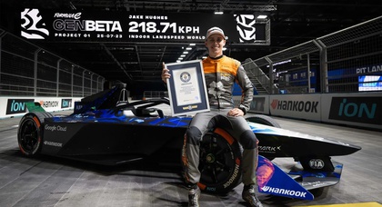 Formula E Car Hits 218 km/h Indoors To Smash Guiness World Record
