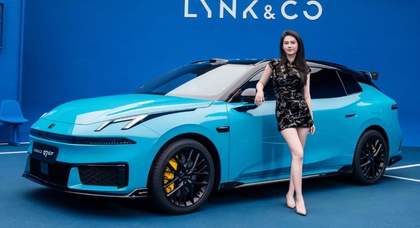 Lynk & Co представила свой первый универсал. В салоне появился робот-помощник
