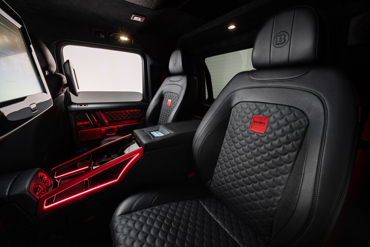 Задние сиденья с прострочкой Brabus