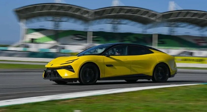Lotus Emeya 900 встановив рекорд серед серійних електромобілів на трасі Сепанг