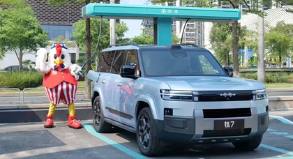 BYD and KFC: order wings and charge an EV in 9 minutes