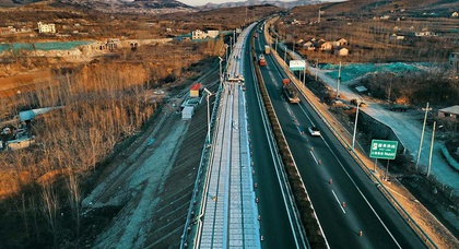 В Китае появится первая в мире «солнечная» автомагистраль