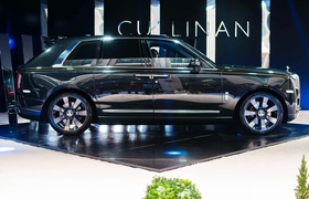 Rolls-Royce Cullinan: кроссовер по цене аэродрома 