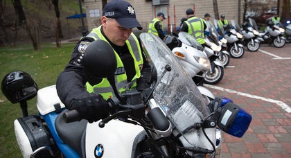 Патрульная полиция Киева получила от Баварии мотоциклы BMW