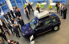 Renault запустила полезный онлайн-сервис и открыла новый автосалон