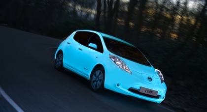 Nissan выпустит серийный светящийся в темноте электромобиль (видео)
