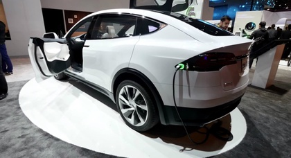 Кроссовер Tesla Model X будет полноприводным