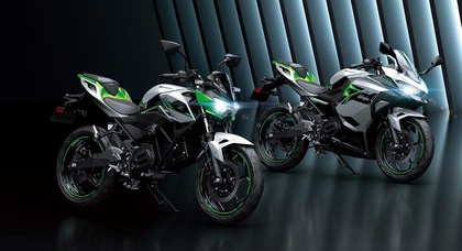 Kawasaki unveils its first two electric motorcycles: will be available in Ninja and Z family styles