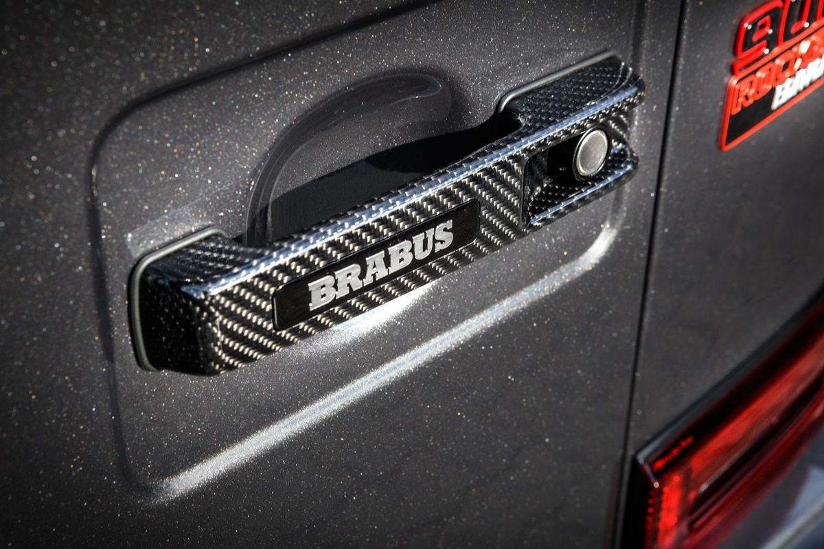 Дверная ручка с логотипом Brabus