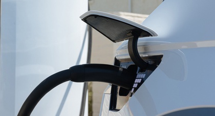 Hyundai has made one EV charging app available on four U.S. networks