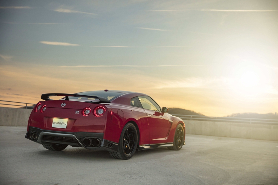 Nissan gtr гонки