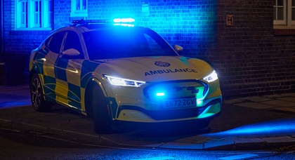 London paramedics use Ford Mustang Mach-E as rapid response vehicle