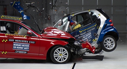 Smart ForTwo и Volkswagen Phaeton попали в рейтинг убыточных машин