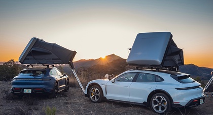 Porsche nimmt den Taycan Cross Turismo mit auf einen Campingausflug in Südkalifornien, um sein neues Dachzelt vorzuführen