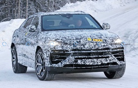 Lamborghini Urus PHEV Spied Testing in Arctic Conditions