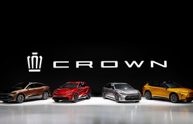 Toyota stellte gleich vier neue Autos der Crown-Familie vor: eine Limousine, einen Kombi und zwei Crossover