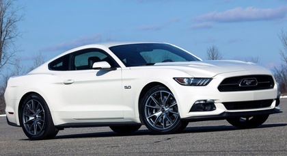 Ford рассекретил характеристики моторов нового Mustang 