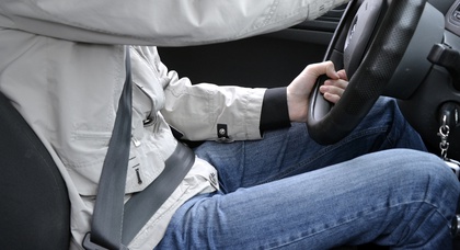 В Украине ремнями безопасности пользуются 23% водителей, - исследование