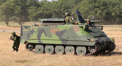 La Suède fera don à l'Ukraine de l'ensemble de son stock de véhicules blindés à chenilles Pansarbandvagn 302 (Pbv 302)