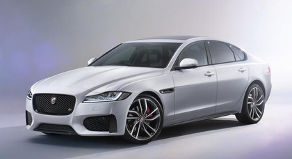 Jaguar представила над водой седан XF нового поколения (фото+видео)