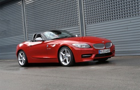 BMW Z4 оснастили новым бензиновым двигателем
