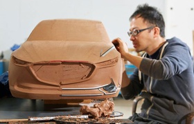 Mazda will mit einem KI-Startup die Entwicklungszeit für Elektrofahrzeuge verkürzen