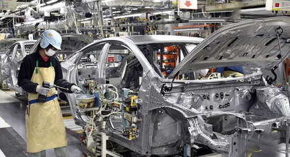 Заводы Toyota в феврале будут останавливаться из-за нехватки комплектующих