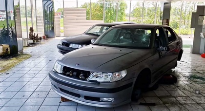 Take a look at these abandoned Saab cars that were found at a bankrupt dealership in France