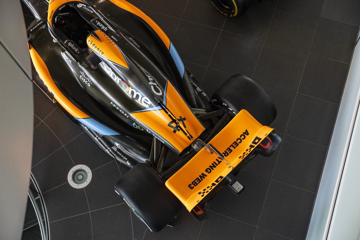 MCL37A Ландо Норриса, вид сверху