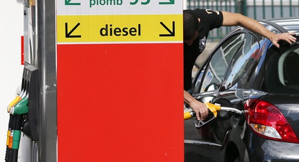 Франция запретит продажу автомобилей с бензиновыми и дизельными моторами
