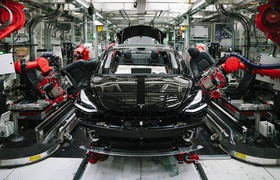 Teslas Produktionskosten pro Fahrzeug sind von 84.000 US-Dollar im Jahr 2017 auf nur 36.000 US-Dollar gesunken