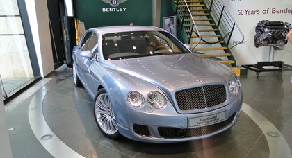 В Германии обокрали автосалон Bentley 