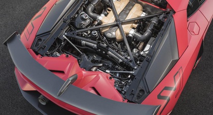 Lamborghini выпустит две новые модели с двигателем V12 в 2021 году