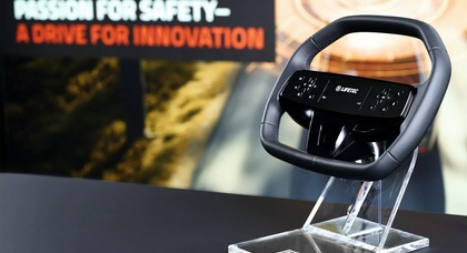 ZF предлагает новую конструкцию подушки безопасности, которая может навсегда изменить рулевые колеса